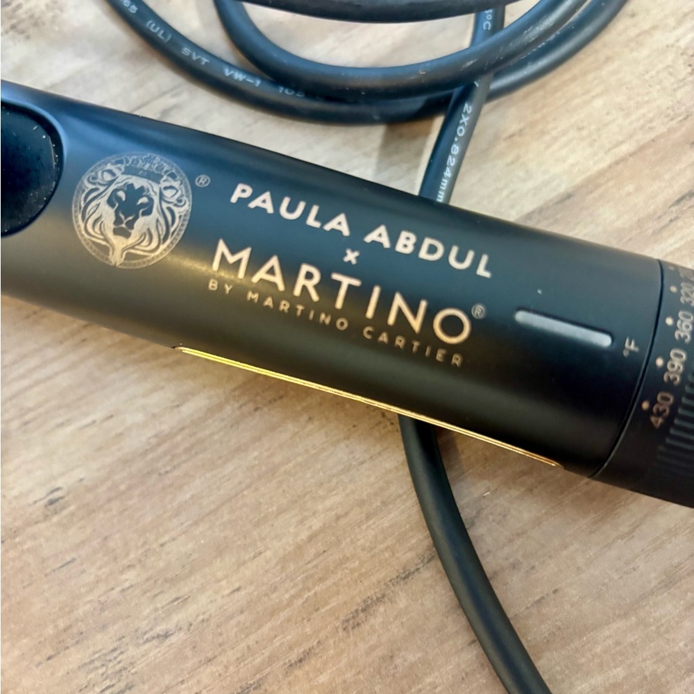 Paula Abdul x Martino by Martino Cartier Forever My Curl Curling Wand - Picture 3 of 8